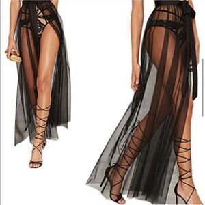 Black tool skirt